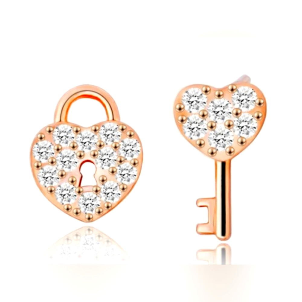 🆕️🔒💘🔑Rose Gold Pave Lock & Key🔒💘🔑 Stud Earrings